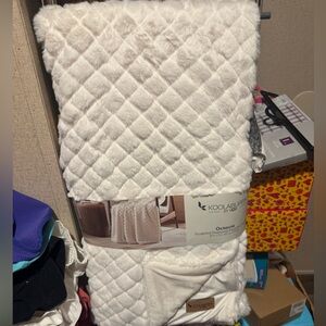 Koolaburra Cream Quilted Throw Blanket